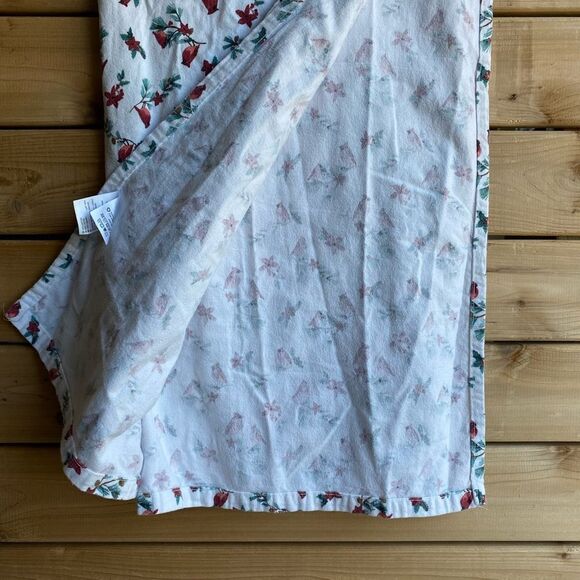 Martha Stewart Flannel Winter Cardinal Bed Flat Top Sheet - Picture 2 of 6